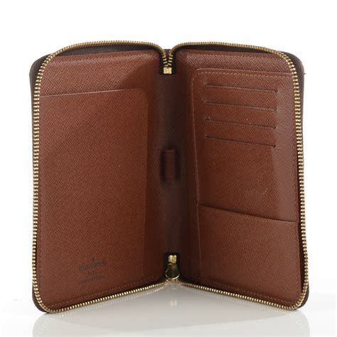 men's louis vuitton passport holder